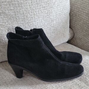 La CANADIENNE Square Toe Boots/Waterproof